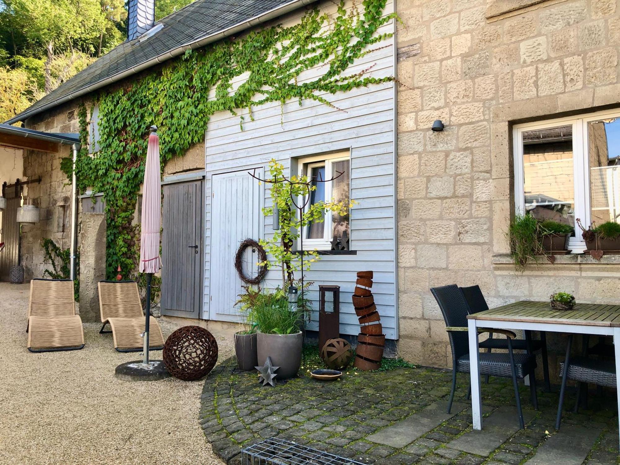Ferienhaus Eifel-Auszeit Rieden  エクステリア 写真
